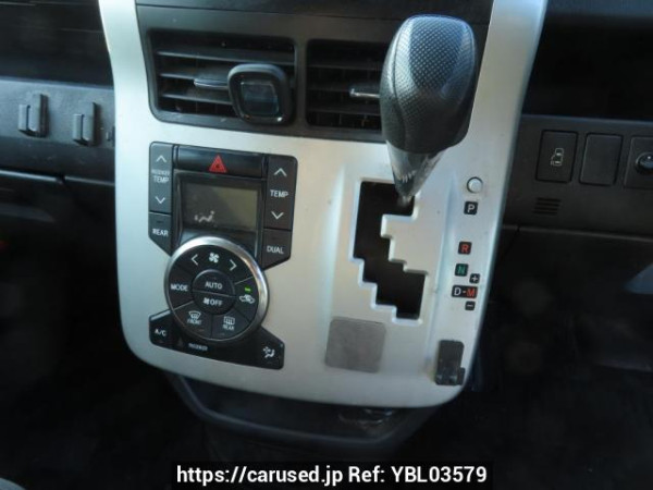 Used 2013 AT toyota noah ZRR70G Image[27]