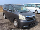 Toyota Noah ZRR70G