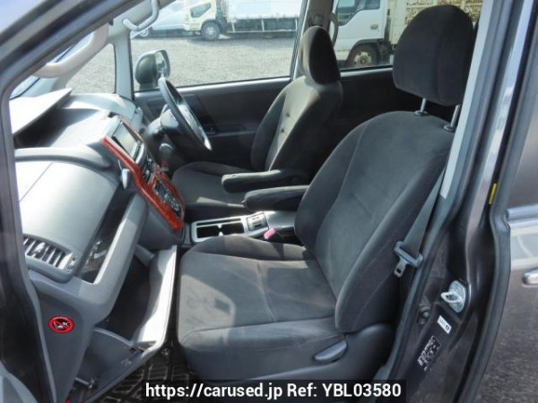Used 2009 AT toyota noah ZRR70G Image[17]