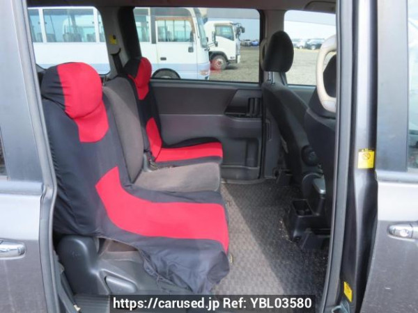 Used 2009 AT toyota noah ZRR70G Image[18]