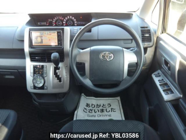 Used 2009 AT toyota noah ZRR70W Image[22]