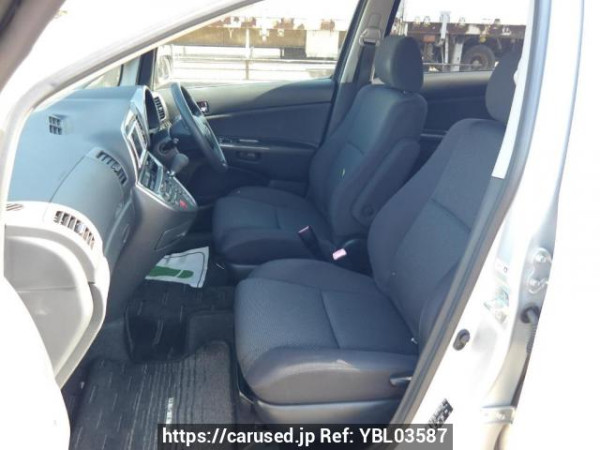 Used 2005 AT toyota wish ZNE10G Image[14]
