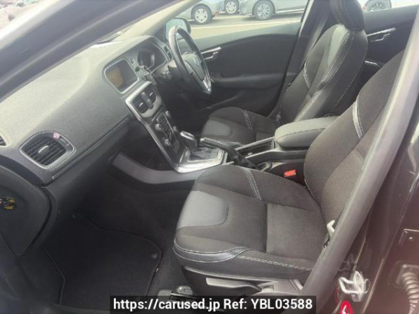 Used 2015 AT volvo v40 MB4164T Image[7]