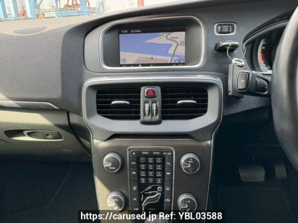 Used 2015 AT volvo v40 MB4164T Image[23]