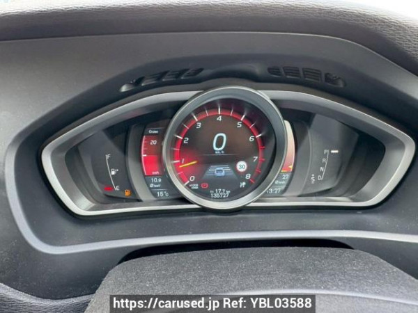 Used 2015 AT volvo v40 MB4164T Image[28]