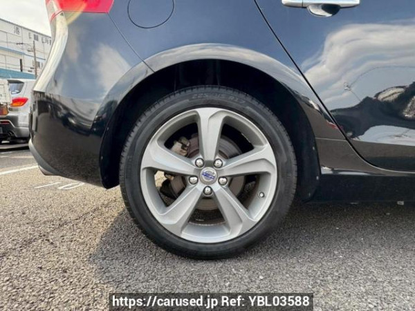 Used 2015 AT volvo v40 MB4164T Image[31]