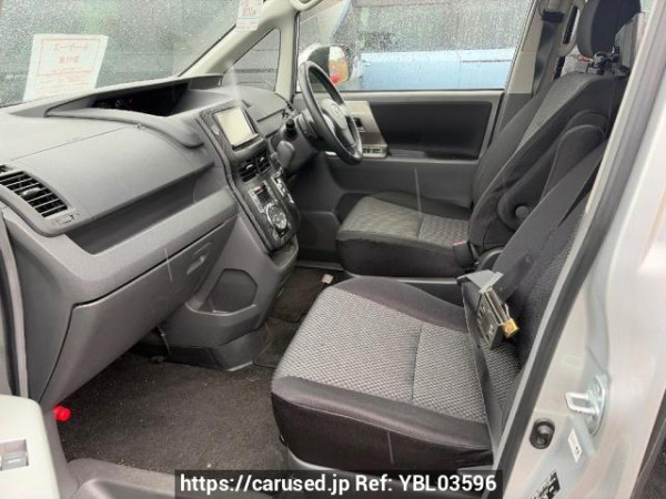 Used 2008 AT toyota noah ZRR70W Image[7]
