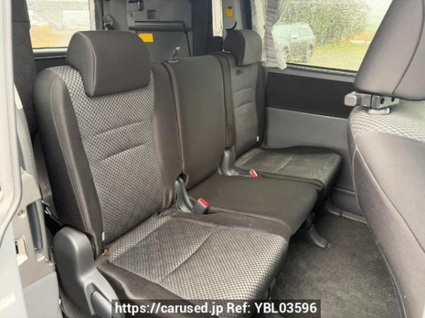 Used 2008 AT toyota noah ZRR70W Image[9]