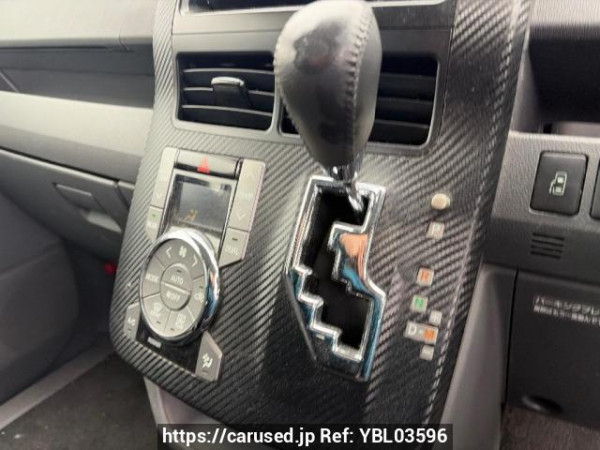 Used 2008 AT toyota noah ZRR70W Image[15]