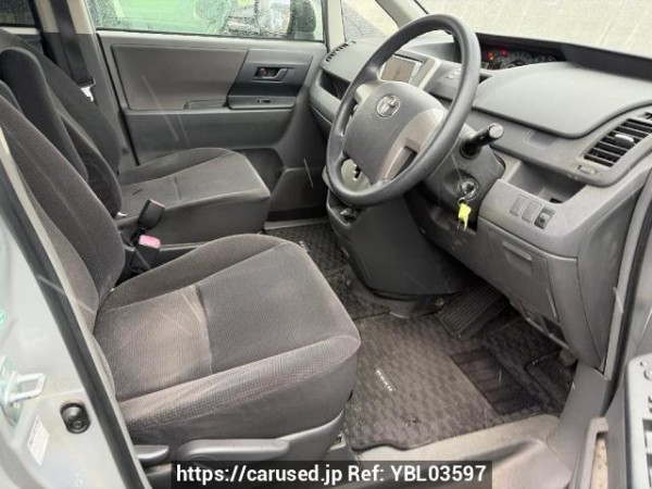 Used 2009 AT toyota noah ZRR70G Image[9]