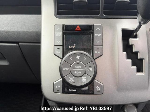 Used 2009 AT toyota noah ZRR70G Image[18]