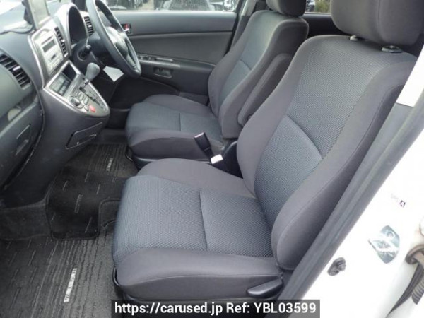Used 2004 AT toyota wish ZNE10G Image[10]