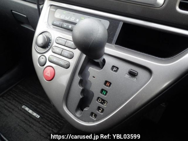 Used 2004 AT toyota wish ZNE10G Image[18]