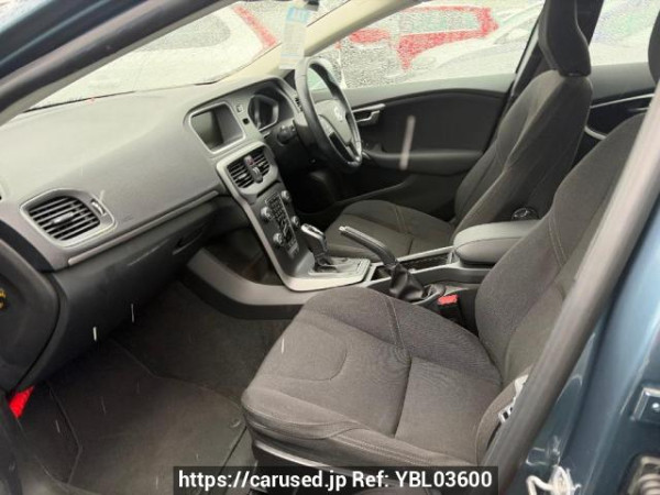 Used 2014 AT volvo v40 MB4164T Image[6]