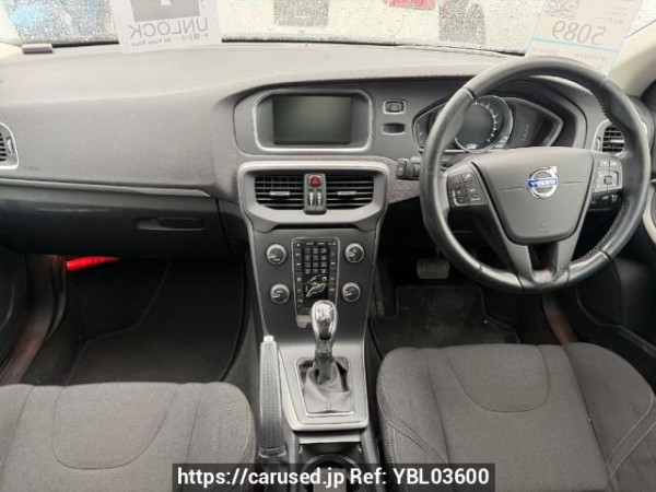 Used 2014 AT volvo v40 MB4164T Image[10]