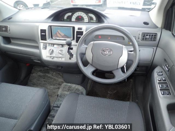 Used 2004 AT toyota raum NCZ20 Image[14]