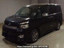 Toyota Voxy ZRR70W