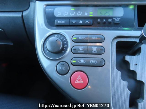 Used 2003 AT toyota wish ZNE10G Image[30]