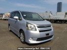 Toyota Noah ZRR70W