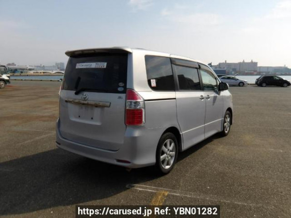 Used 2009 AT toyota noah ZRR70W Image[6]