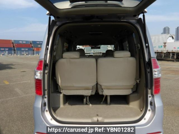 Used 2009 AT toyota noah ZRR70W Image[8]