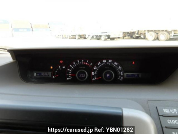 Used 2009 AT toyota noah ZRR70W Image[29]