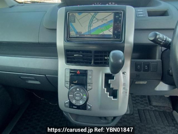 Used 2009 AT toyota noah ZRR70W Image[22]