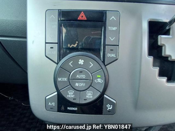 Used 2009 AT toyota noah ZRR70W Image[23]
