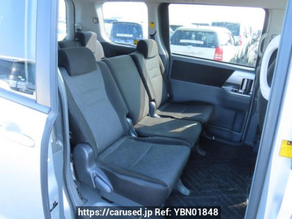 Used 2007 AT toyota noah ZRR70W Image[18]