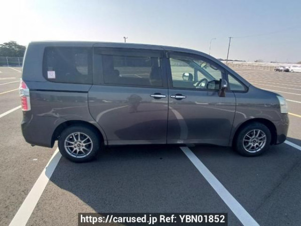 Used 2010 AT toyota noah ZRR70G Image[7]