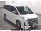 Toyota Noah ZWR80W