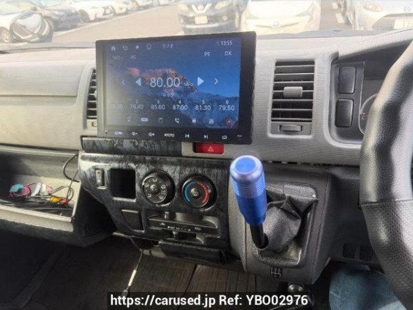 Used 2005 MT toyota regiusace-van KDH205V Image[9]