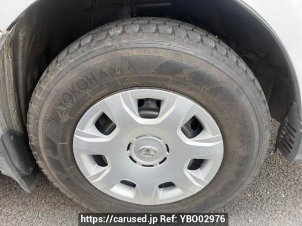 Used 2005 MT toyota regiusace-van KDH205V Image[14]