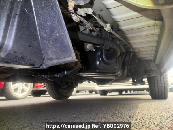 Used 2005 MT toyota regiusace-van KDH205V Image[18]