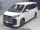 Toyota Noah MZRA90W