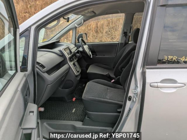 Used 2008 AT toyota noah ZRR70G Image[12]