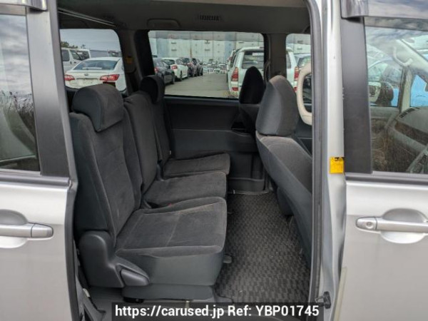 Used 2008 AT toyota noah ZRR70G Image[15]