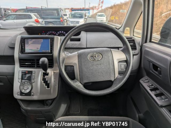 Used 2008 AT toyota noah ZRR70G Image[19]