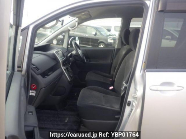 Used 2009 AT toyota noah ZRR70G Image[11]