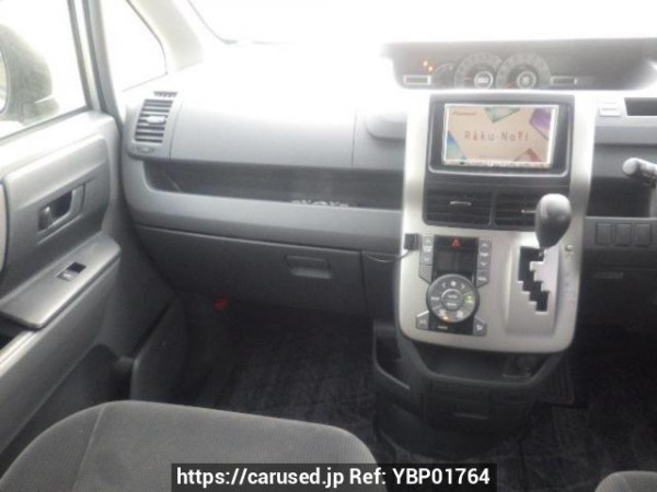 Used 2009 AT toyota noah ZRR70G Image[16]
