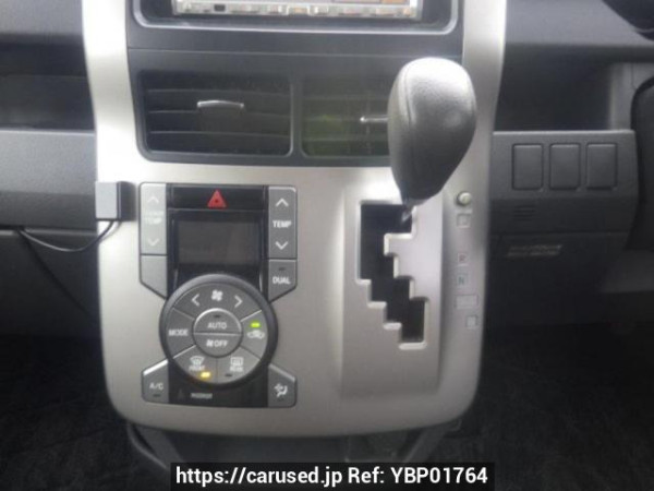 Used 2009 AT toyota noah ZRR70G Image[21]