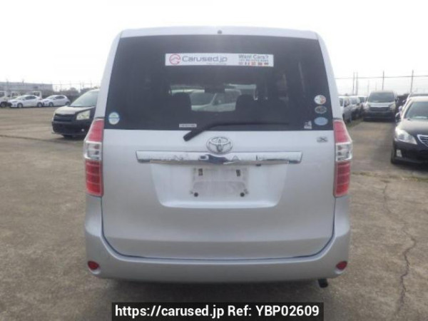 Used 2007 AT toyota noah ZRR70G Image[5]