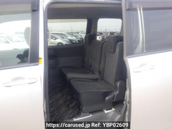Used 2007 AT toyota noah ZRR70G Image[13]