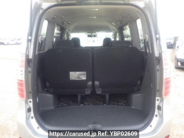 Used 2007 AT toyota noah ZRR70G Image[15]