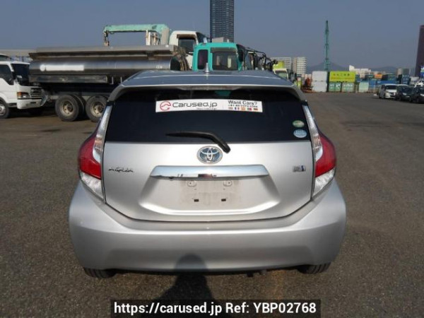Used 2016 AT toyota aqua NHP10 Image[5]