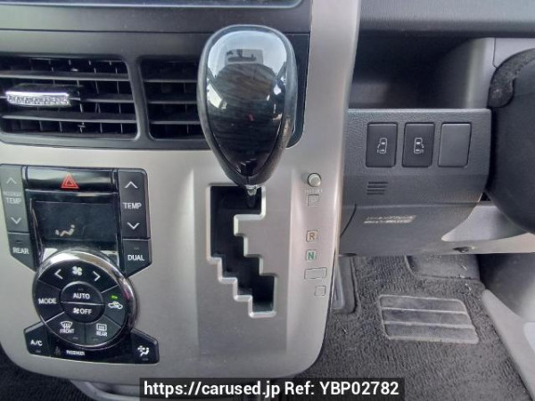 Used 2009 AT toyota noah ZRR70W Image[27]