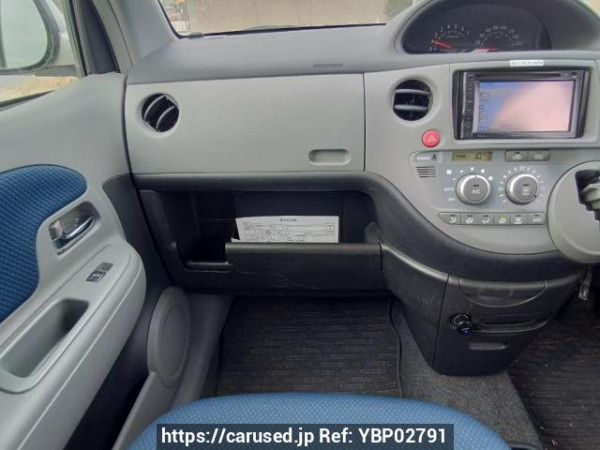 Used 2004 AT toyota sienta NCP81G Image[19]