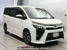 Toyota Voxy ZRR80Wカイ