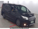Toyota Noah ZRR80W