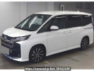 Toyota Noah ZWR90W